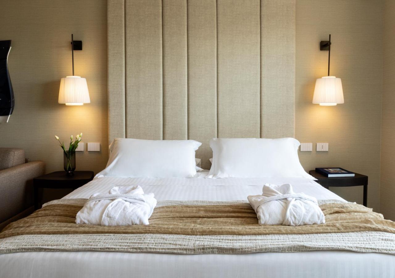 Ceccarini 9 Home Suite Home リッチョーネ エクステリア 写真