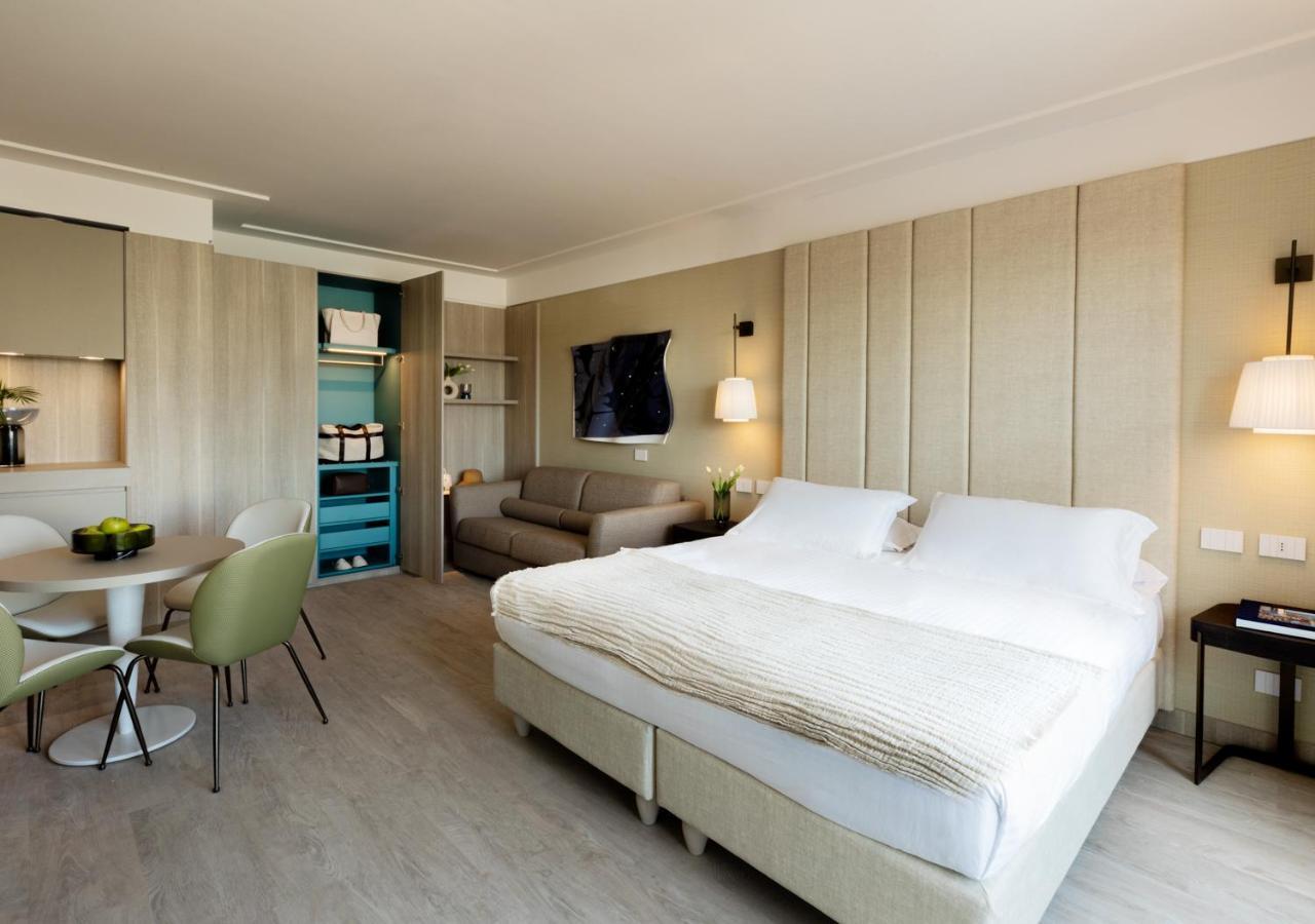 Ceccarini 9 Home Suite Home リッチョーネ エクステリア 写真